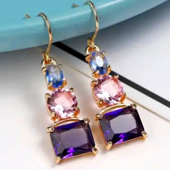 Jewelry - Beautiful multicolored Stone dangling earrings
